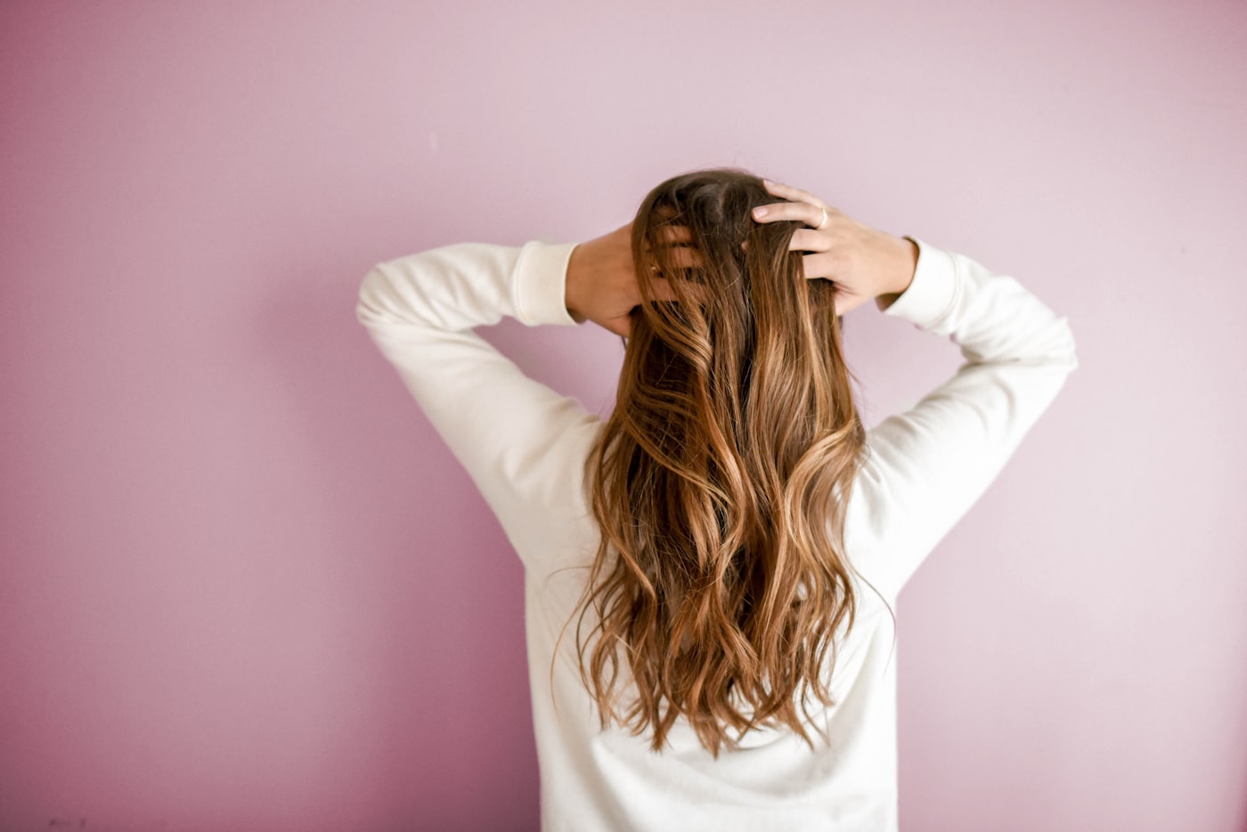 Long, soft waves with warm dimensional colour